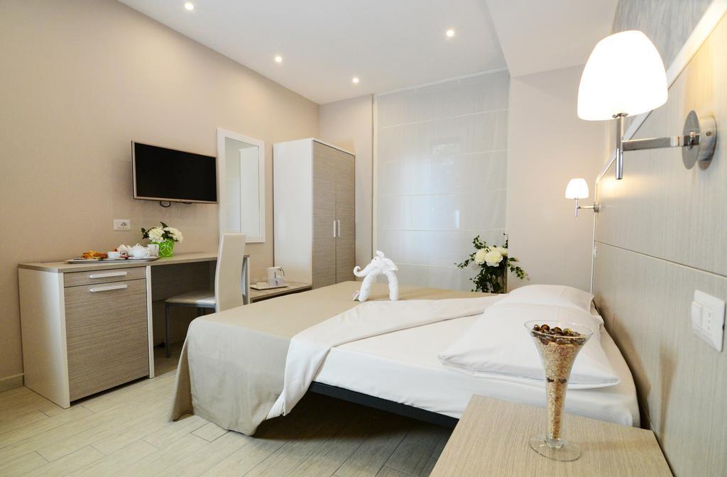 Le Quattro Piazze Bed and Breakfast Sorrento Buitenkant foto